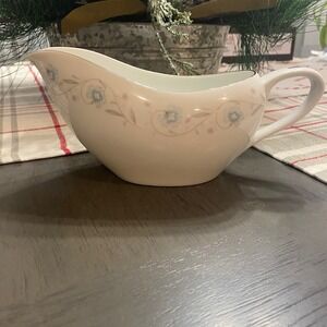 English Garden Fine China Gravy Boat 1221 Japan Floral Design Silver Rim